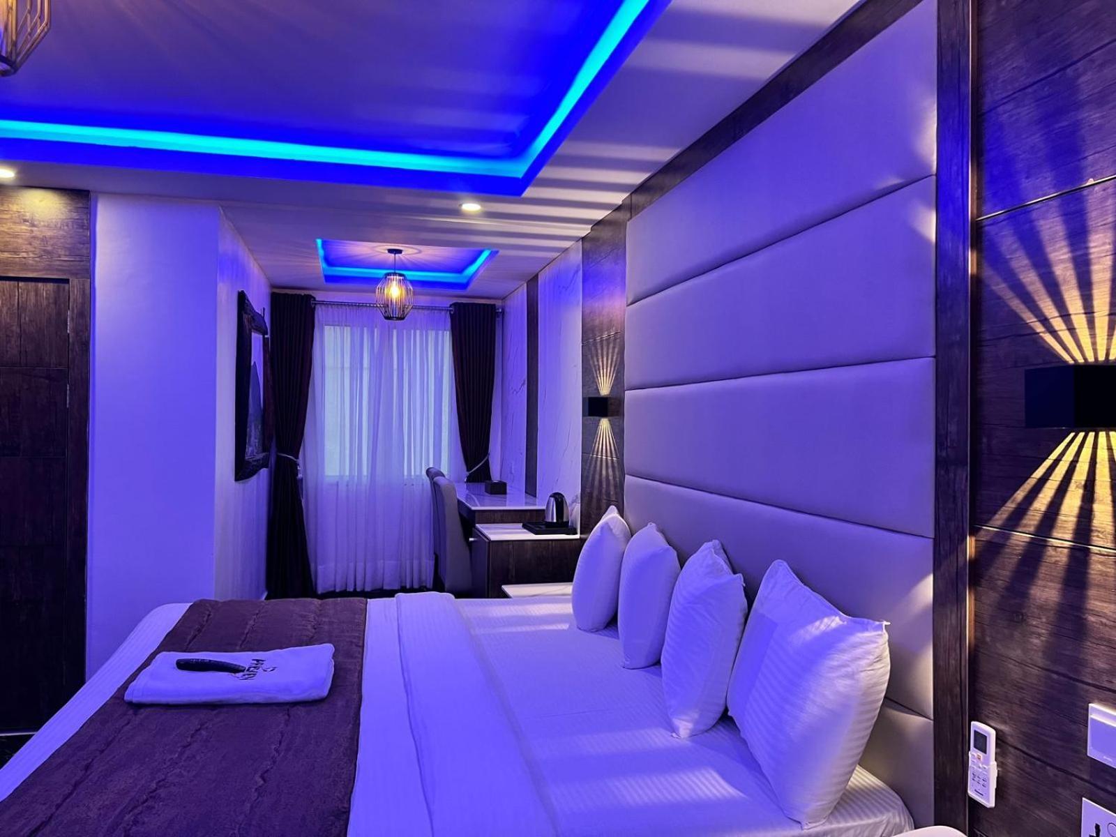 Presken Kuramo Waters Hotel Lagos Bagian luar foto