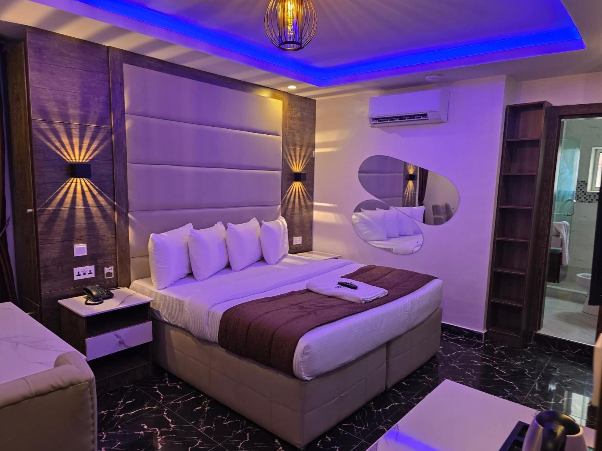 Presken Kuramo Waters Hotel Lagos Bagian luar foto